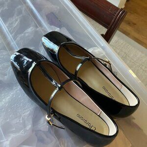 C. Paravano 8.5M Mary Jane Shoes
